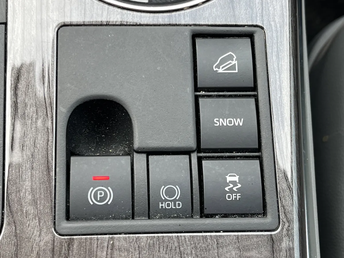 2023 Toyota Highlander Limited thumbnail 11