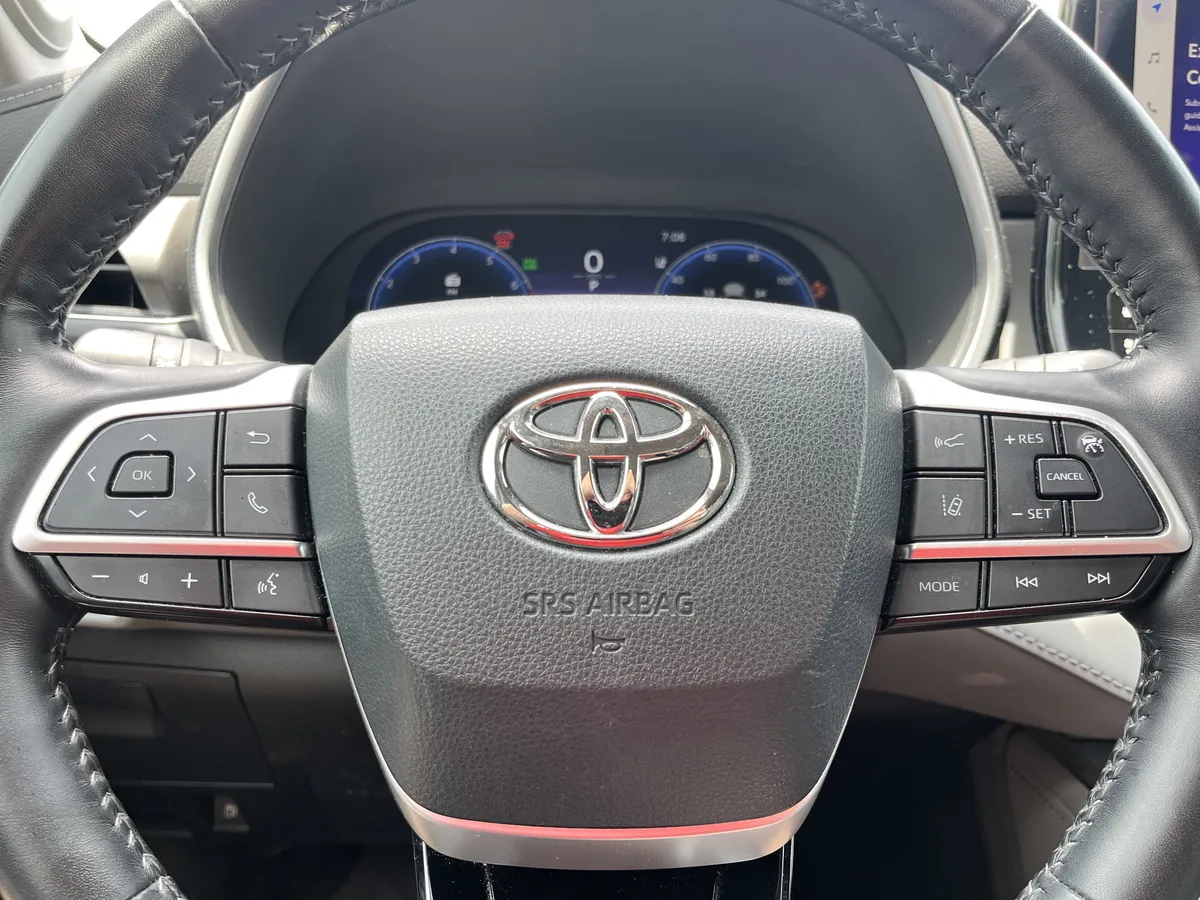 2023 Toyota Highlander Limited thumbnail 13