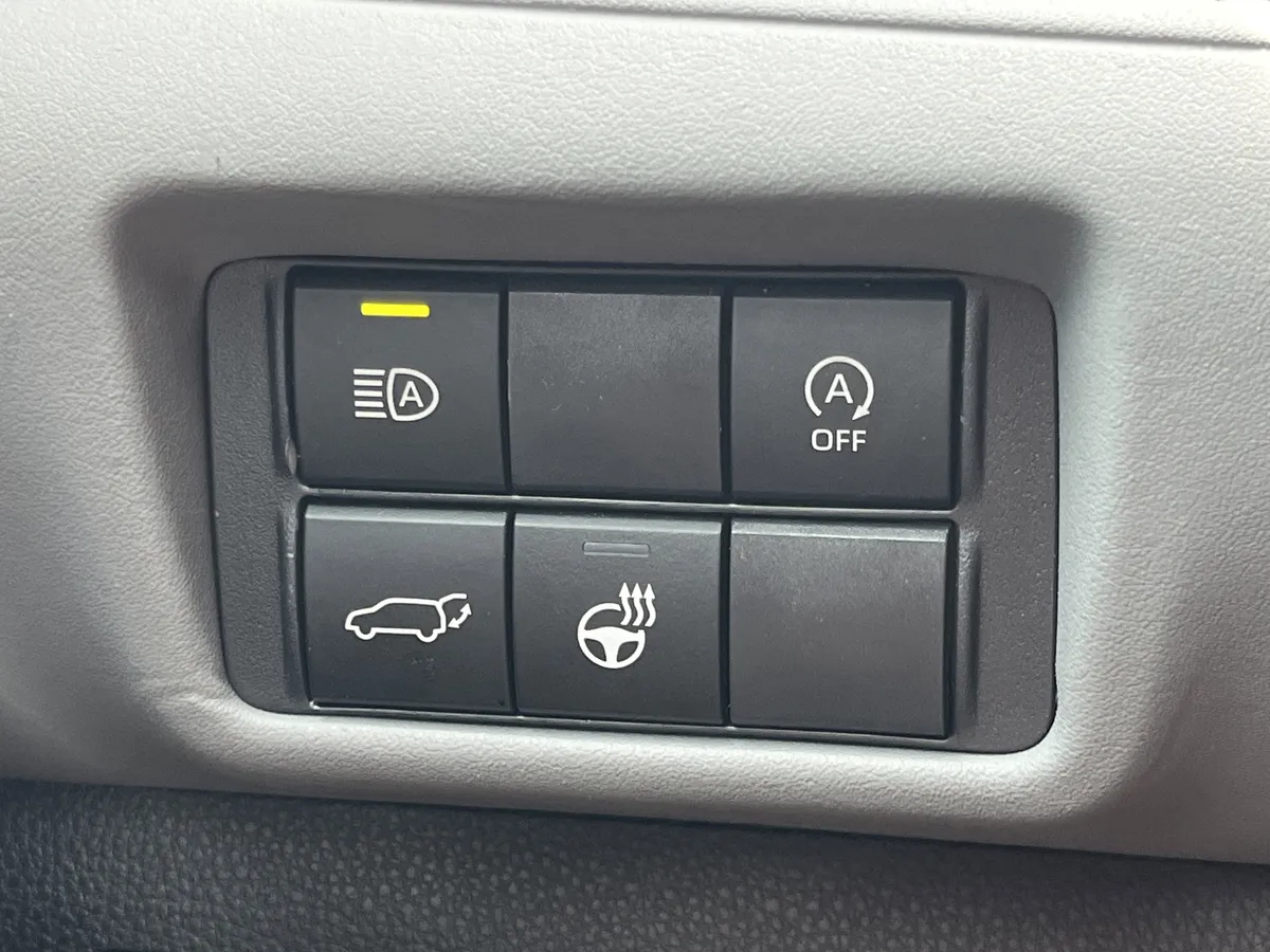 2023 Toyota Highlander Limited thumbnail 15