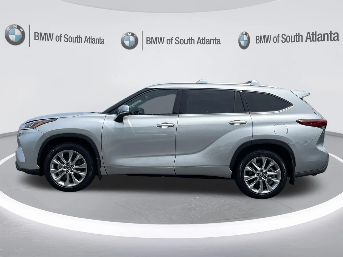2023 Toyota Highlander Limited thumbnail 25