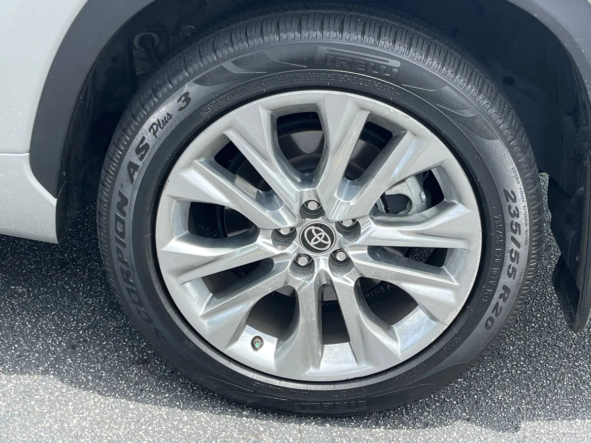 2023 Toyota Highlander Limited thumbnail 30