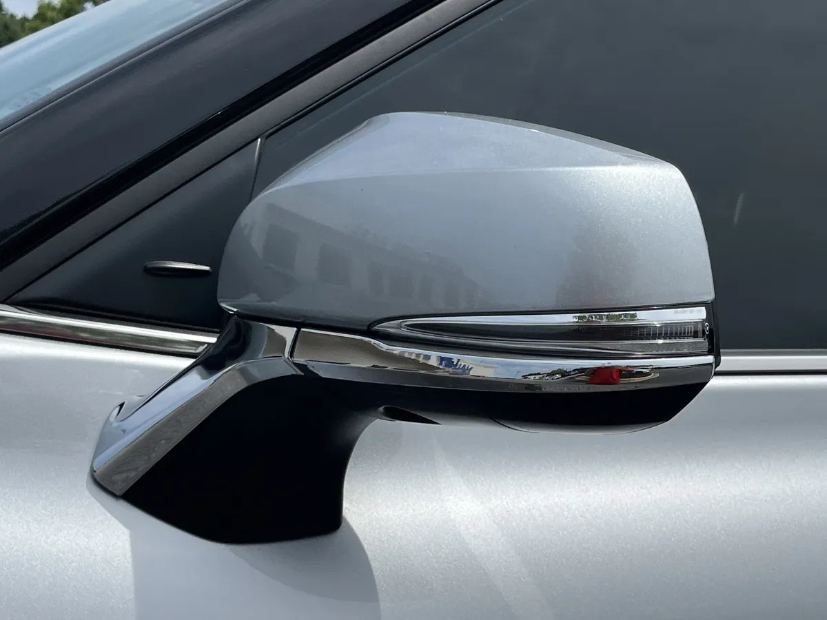 2023 Toyota Highlander Limited thumbnail 31