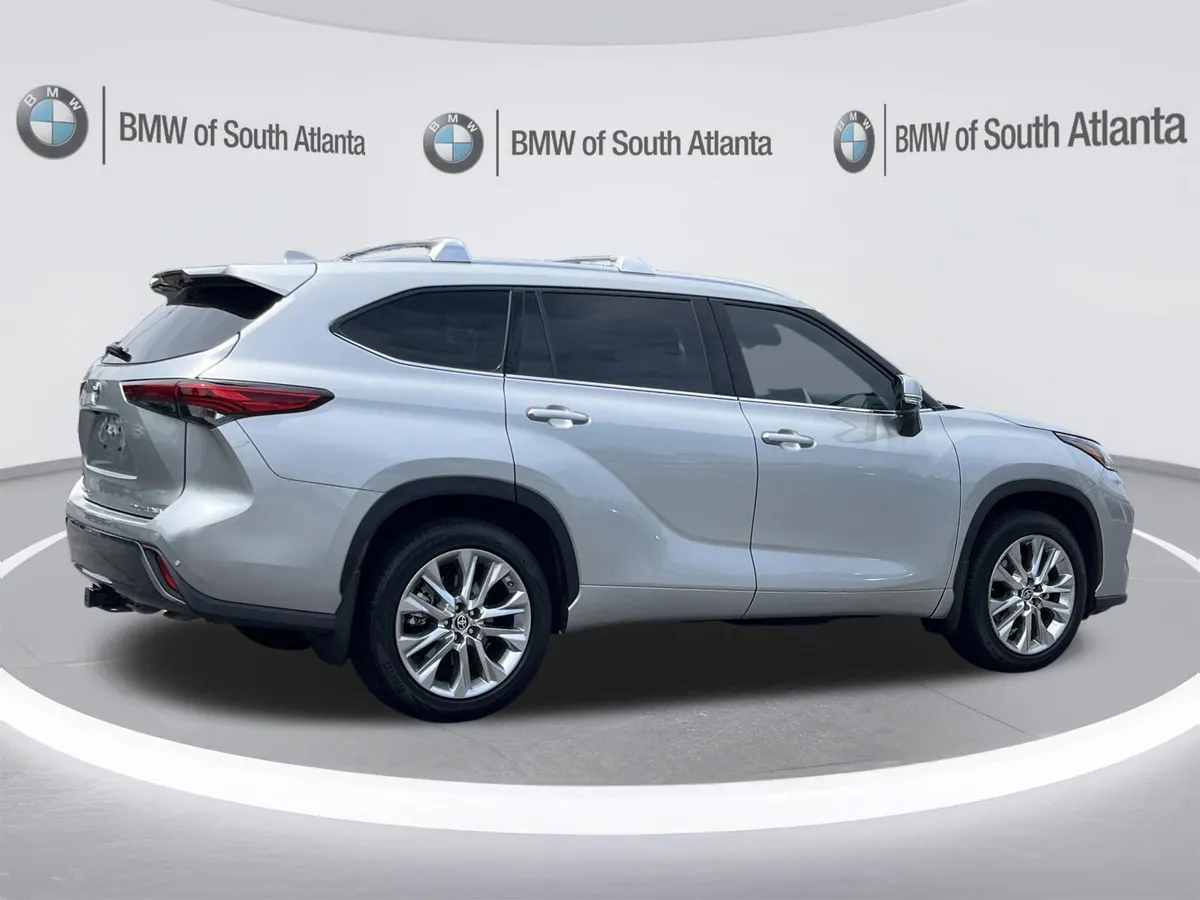2023 Toyota Highlander Limited thumbnail 6