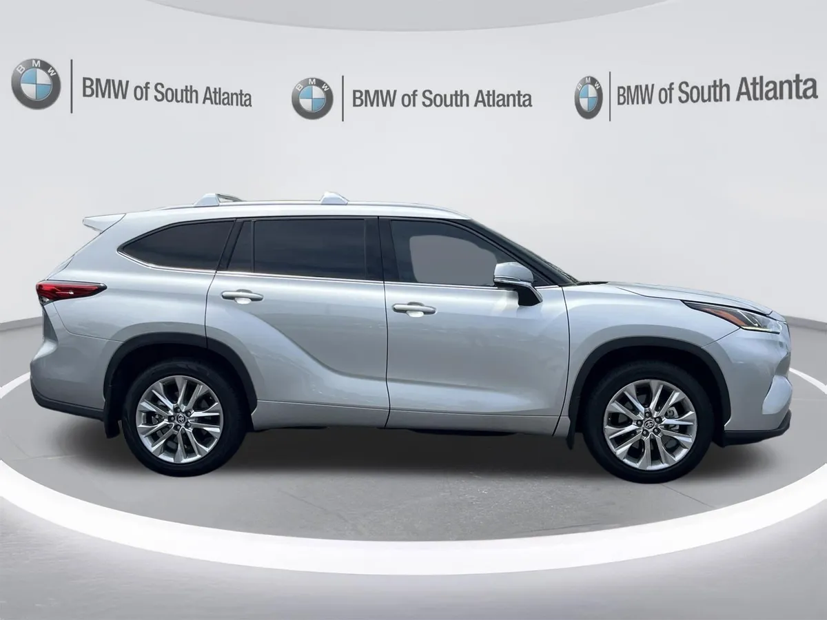 2023 Toyota Highlander Limited thumbnail 7