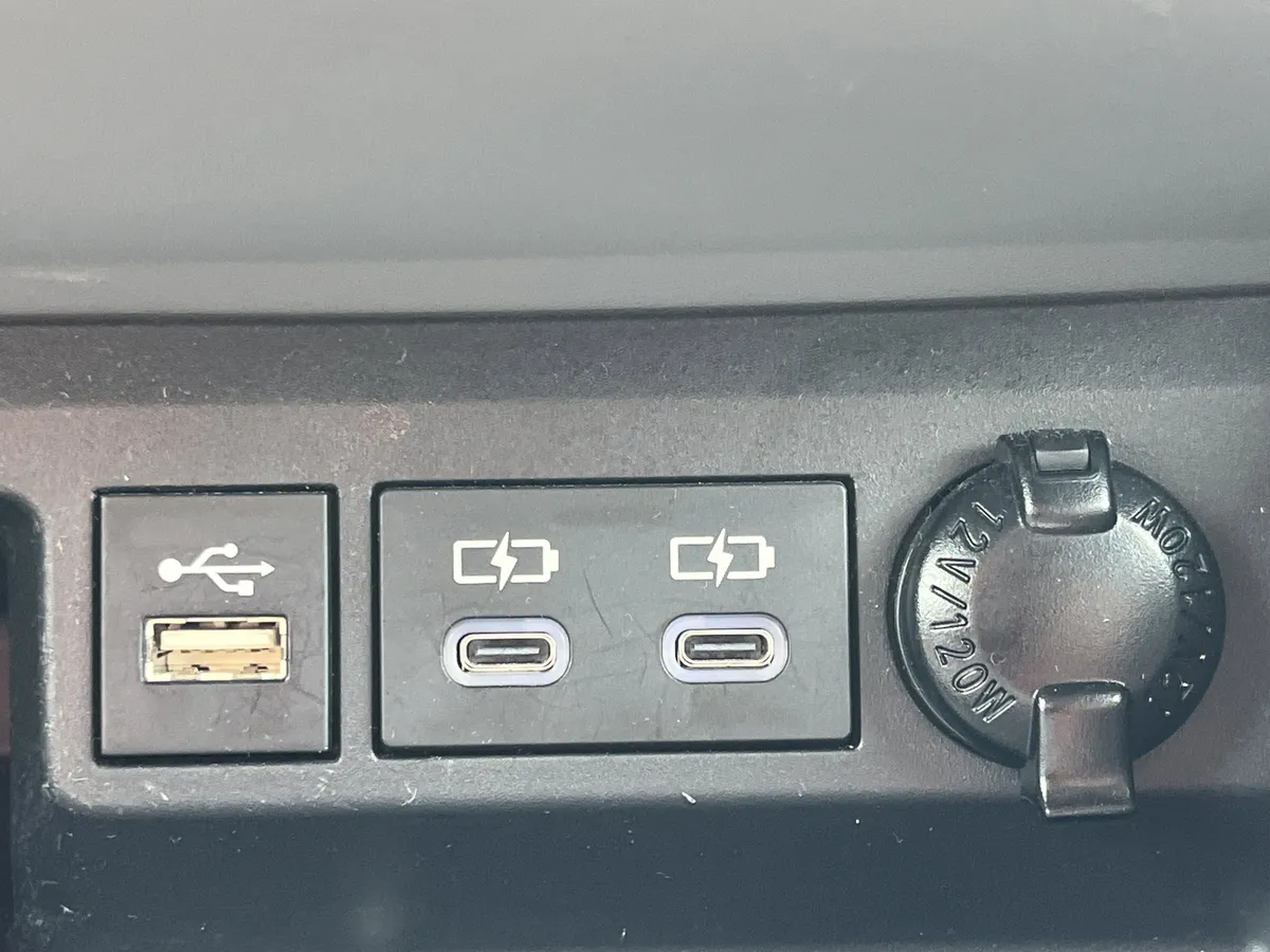 2023 Toyota Highlander Limited thumbnail 9