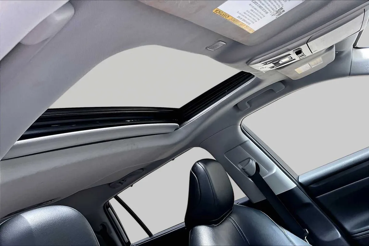 2023 Toyota Highlander XLE thumbnail 14