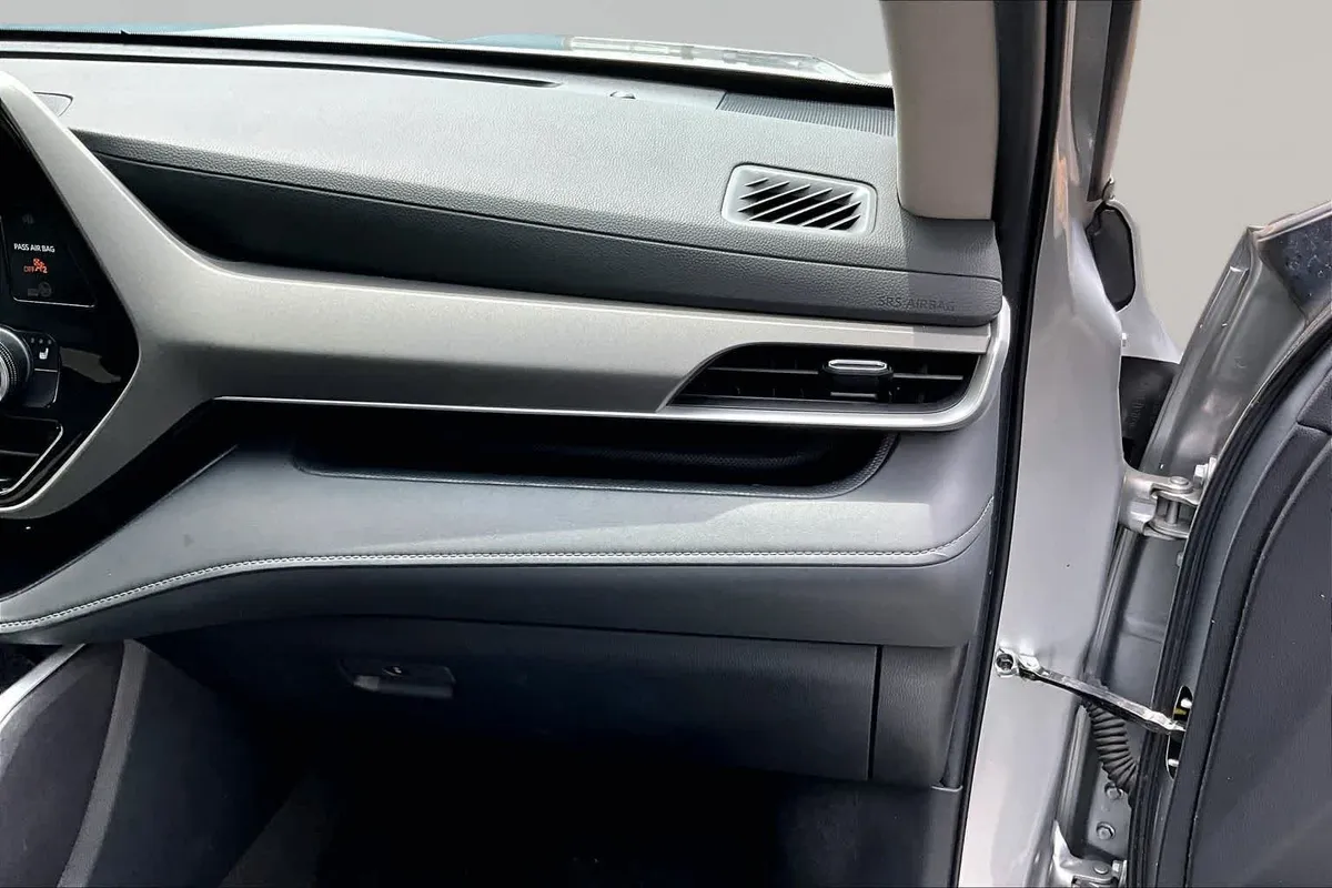 2023 Toyota Highlander XLE thumbnail 19