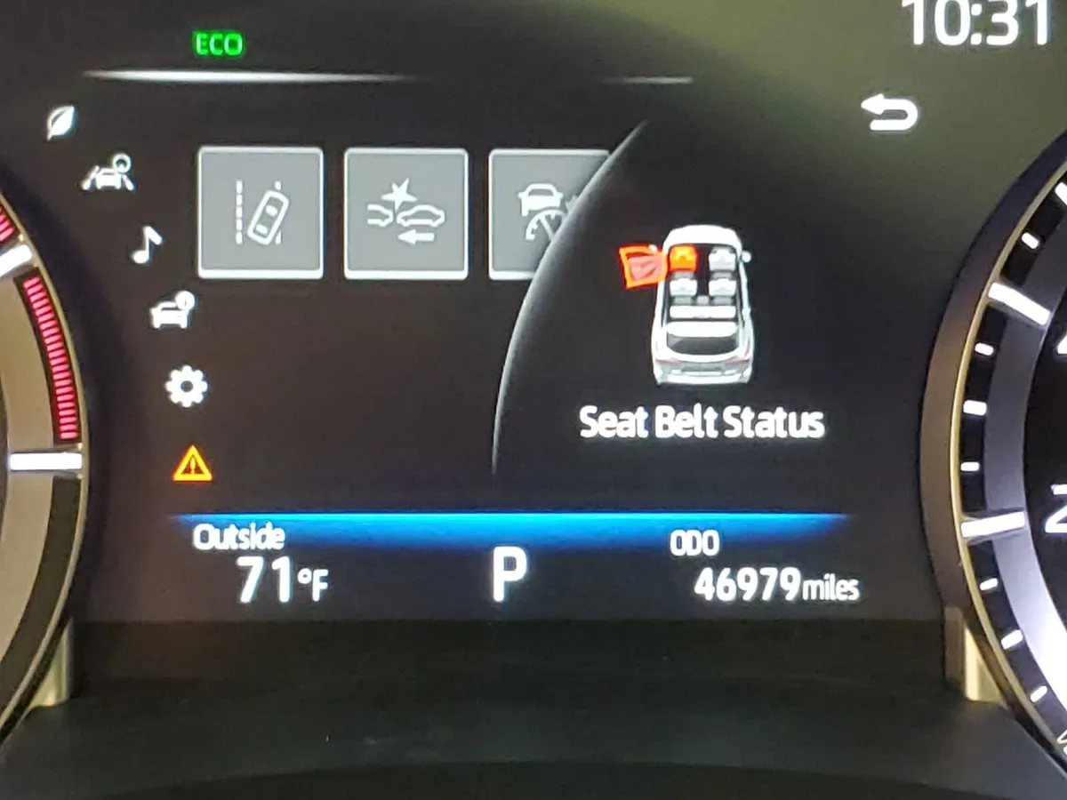 2023 Toyota Highlander XLE thumbnail 15