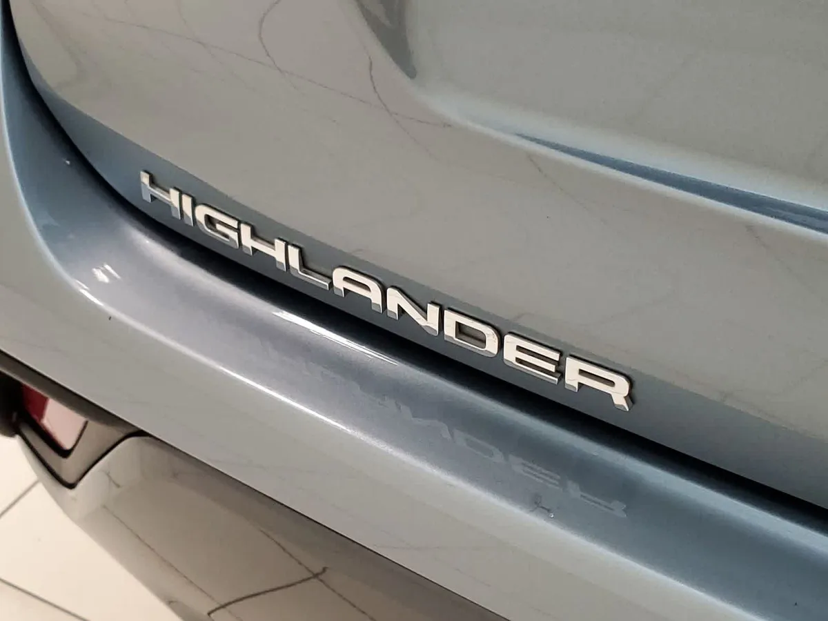 2023 Toyota Highlander XLE thumbnail 21