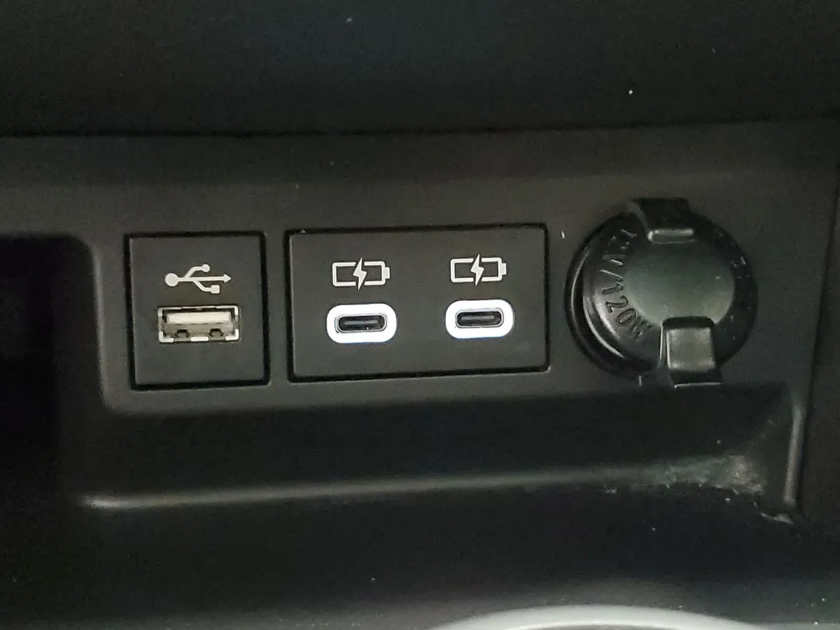 2023 Toyota Highlander XLE thumbnail 8