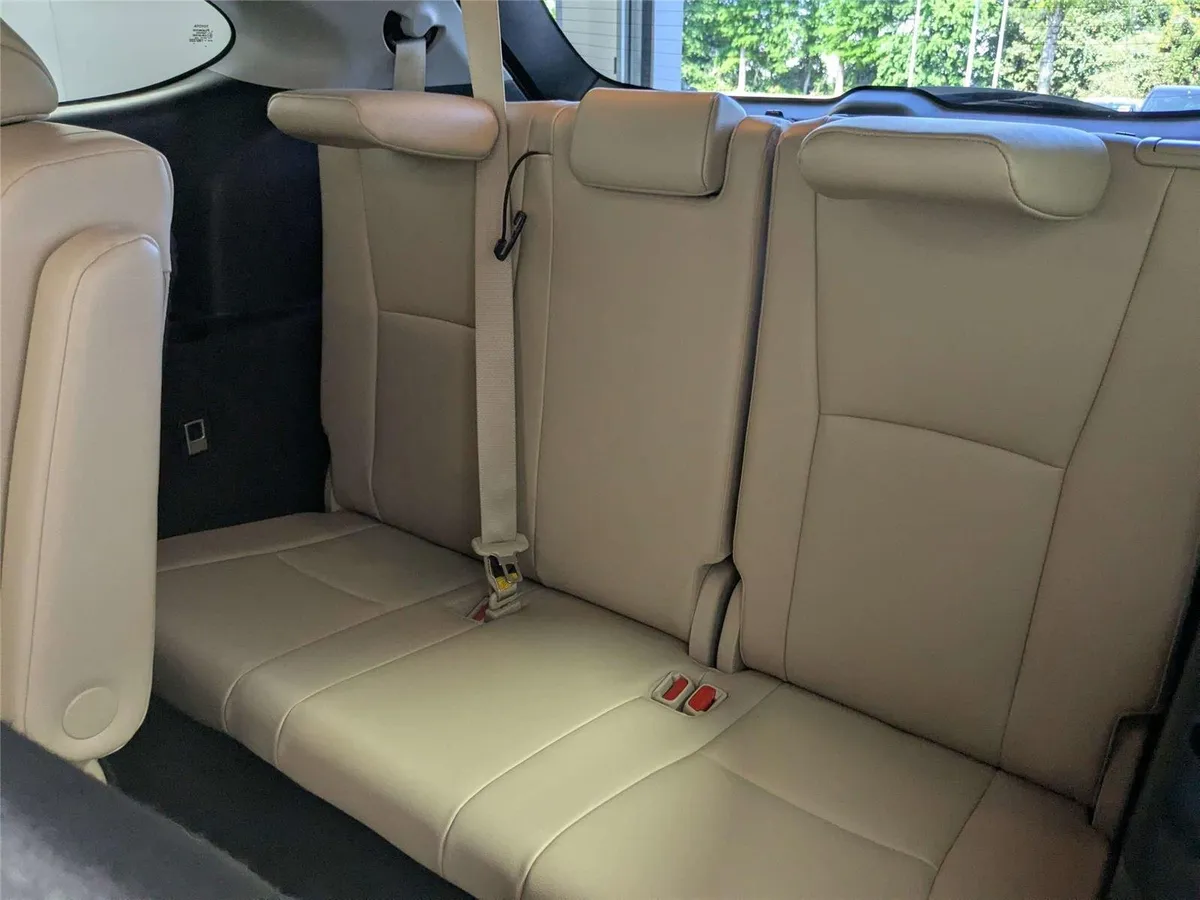 2023 Toyota Highlander XLE thumbnail 23