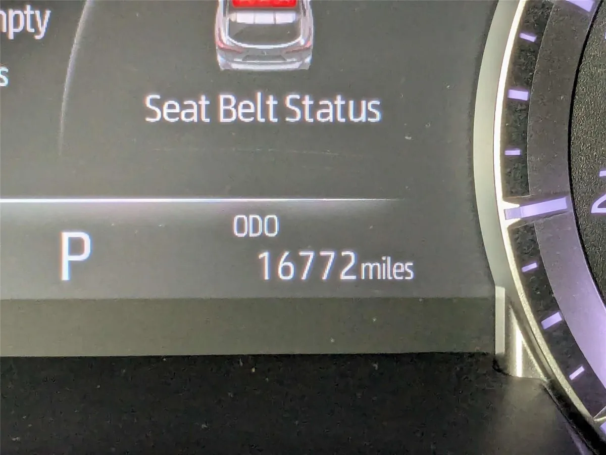 2023 Toyota Highlander XLE thumbnail 17