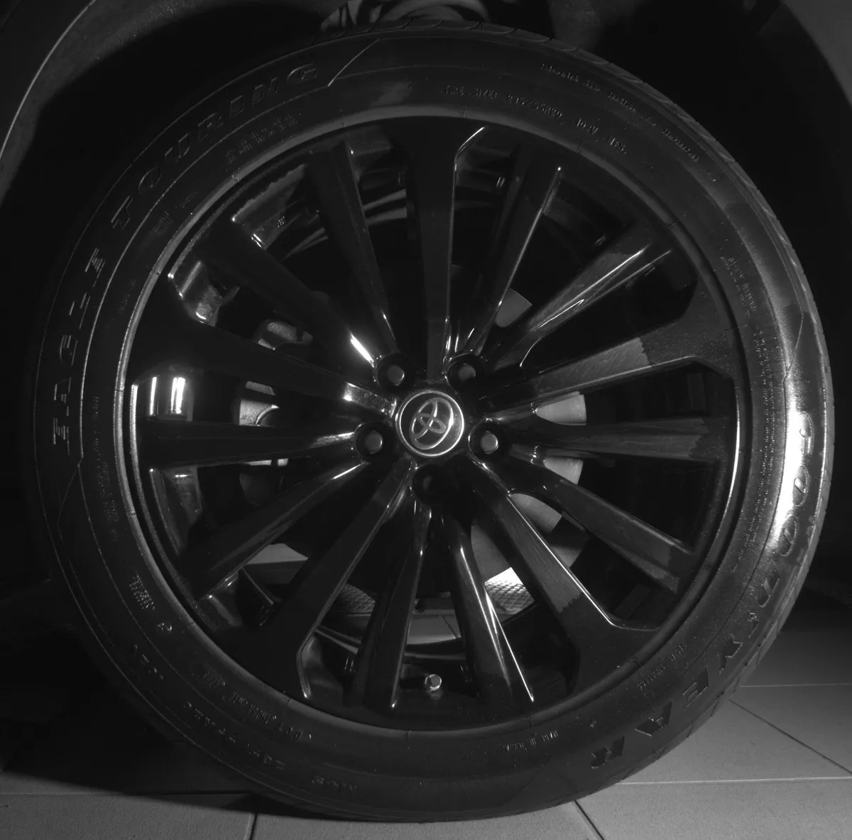 2023 Toyota Highlander XSE thumbnail 12