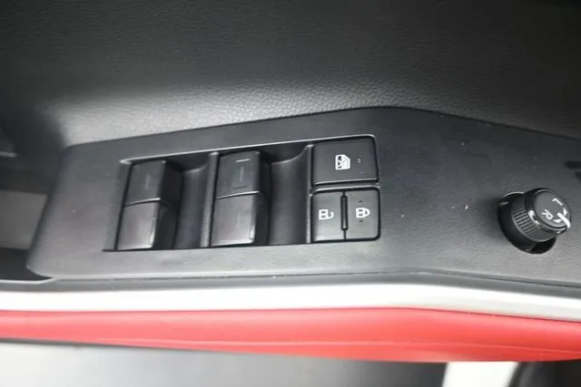 2023 Toyota Highlander XSE thumbnail 12