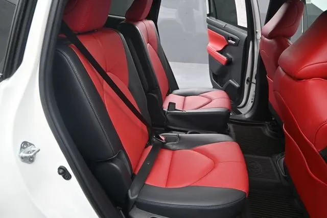 2023 Toyota Highlander XSE thumbnail 18