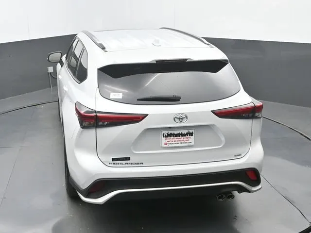 2023 Toyota Highlander XSE thumbnail 33