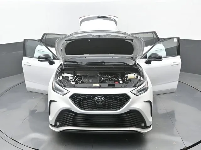 2023 Toyota Highlander XSE thumbnail 37