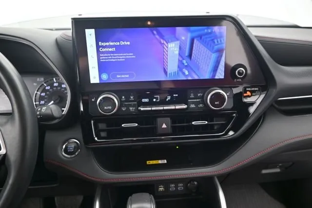 2023 Toyota Highlander XSE thumbnail 9