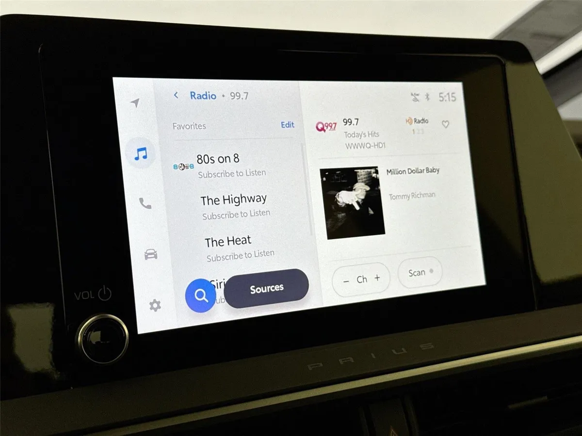 2023 Toyota Prius XLE thumbnail 22