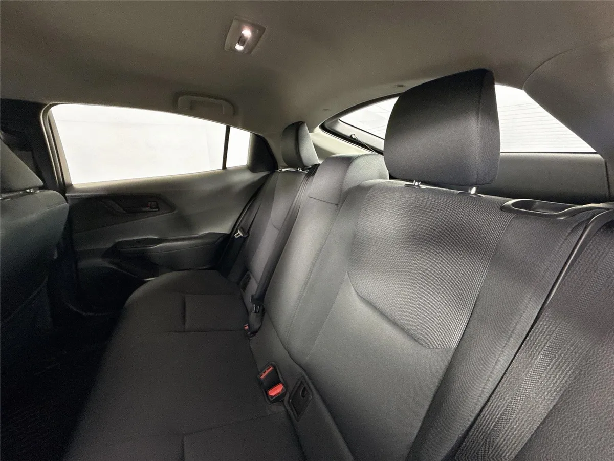 2023 Toyota Prius XLE thumbnail 28