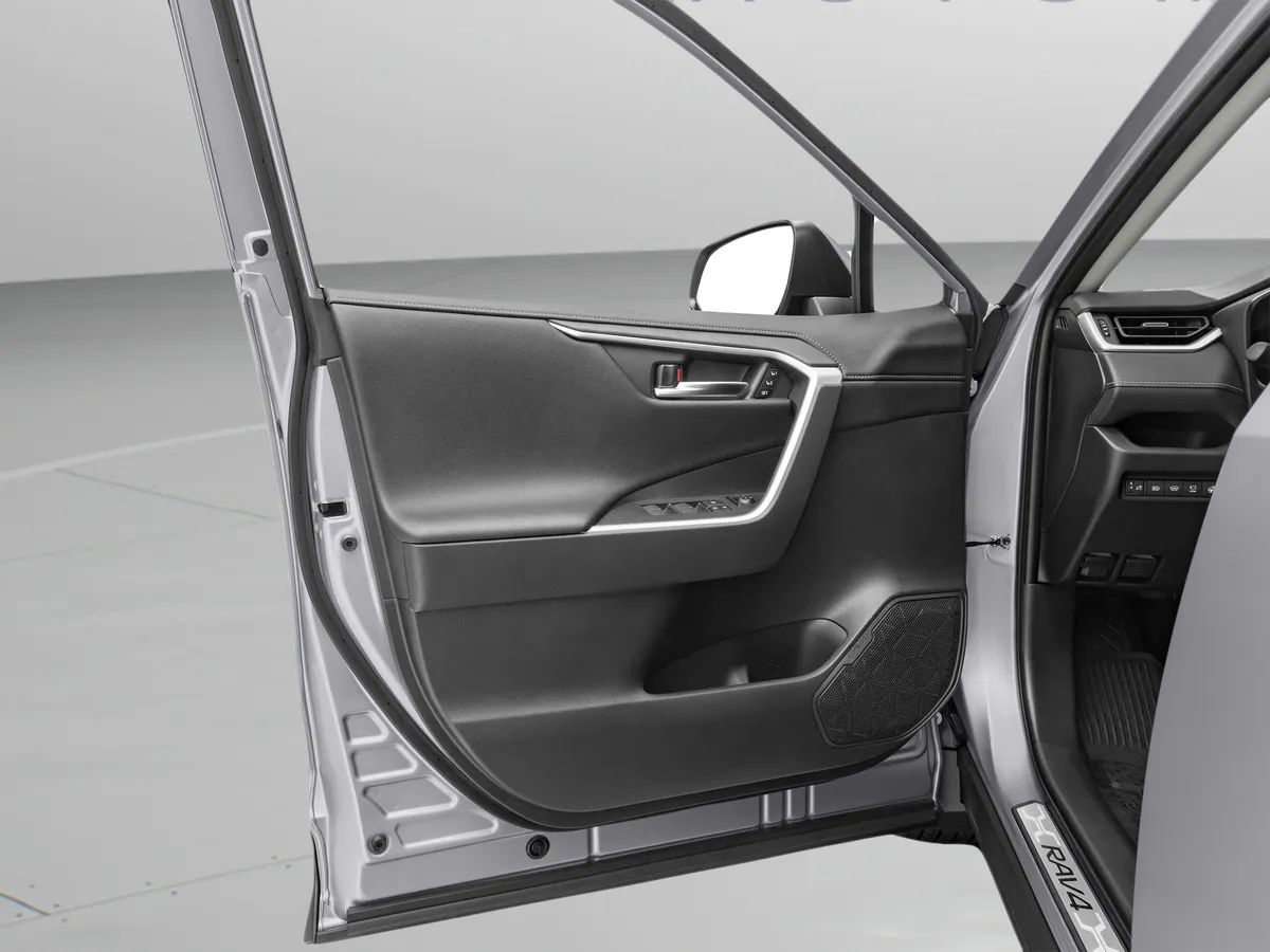 2023 Toyota RAV4 Hybrid Hybrid SE thumbnail 12