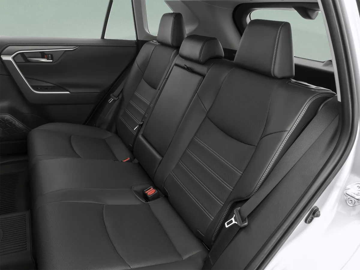 2023 Toyota RAV4 Hybrid Hybrid SE thumbnail 17