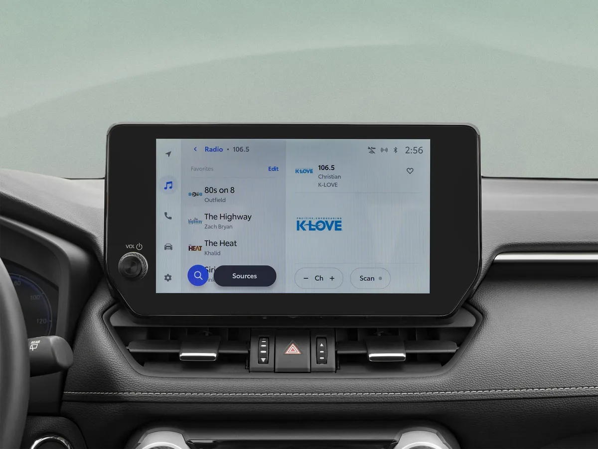 2023 Toyota RAV4 Hybrid Hybrid SE thumbnail 18