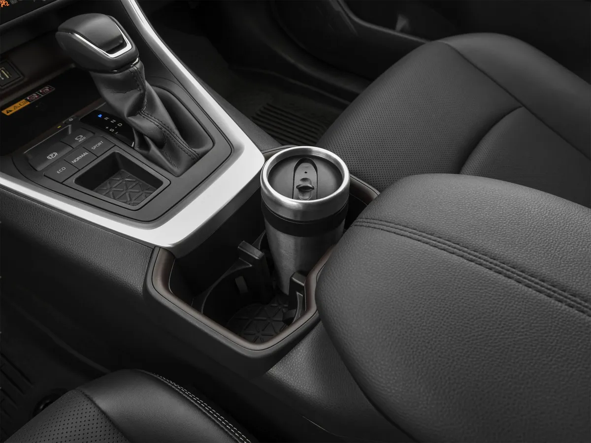 2023 Toyota RAV4 Hybrid Hybrid SE thumbnail 30