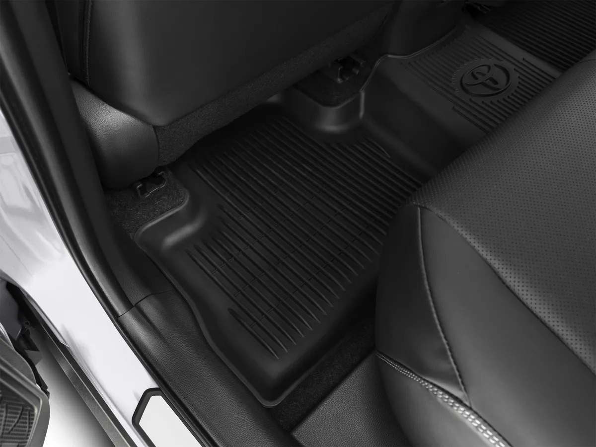 2023 Toyota RAV4 Hybrid Hybrid SE thumbnail 36