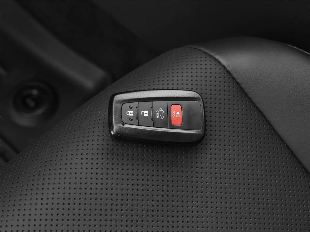 2023 Toyota RAV4 Hybrid Hybrid SE thumbnail 37