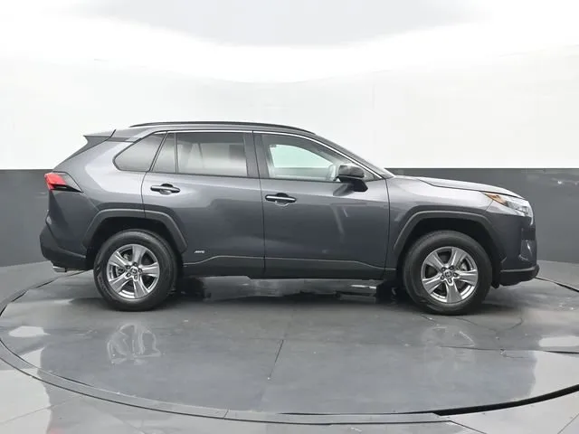 2023 Toyota RAV4 Hybrid LE thumbnail 2