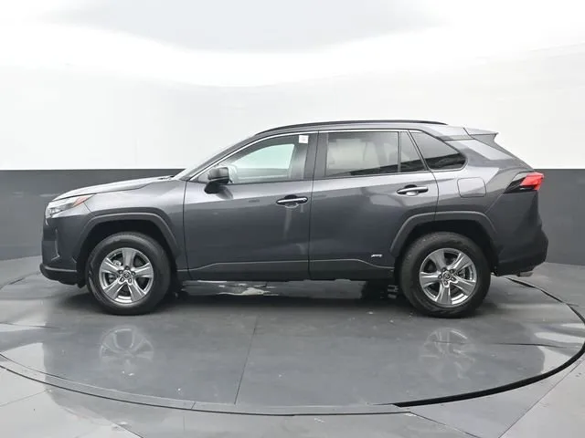 2023 Toyota RAV4 Hybrid LE thumbnail 23