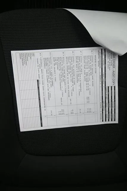 2023 Toyota RAV4 Hybrid LE thumbnail 5