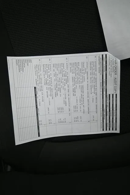 2023 Toyota RAV4 Hybrid LE thumbnail 6