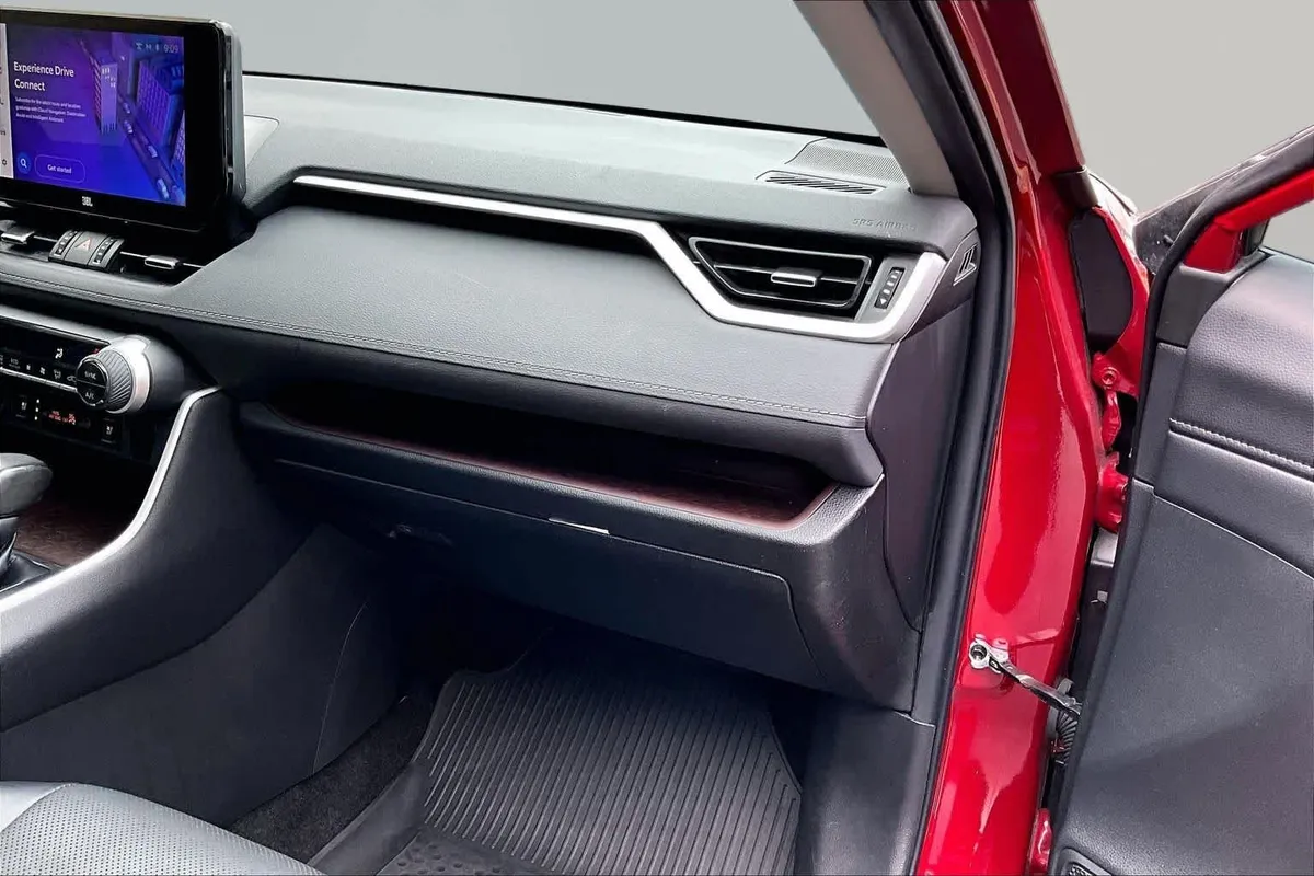 2023 Toyota RAV4 Hybrid Limited thumbnail 18