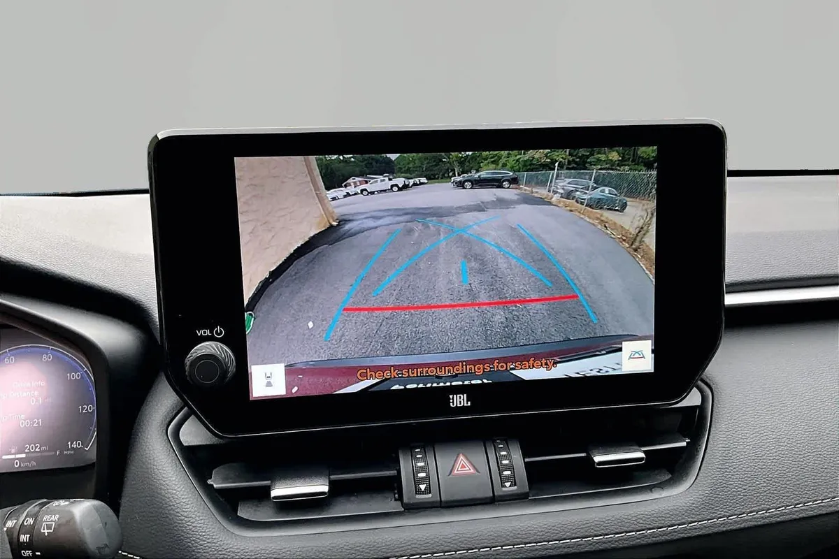 2023 Toyota RAV4 Hybrid Limited thumbnail 26