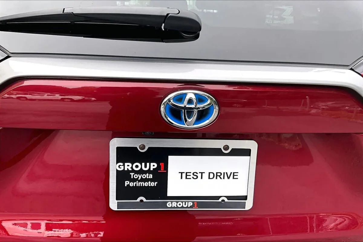2023 Toyota RAV4 Hybrid Limited thumbnail 30