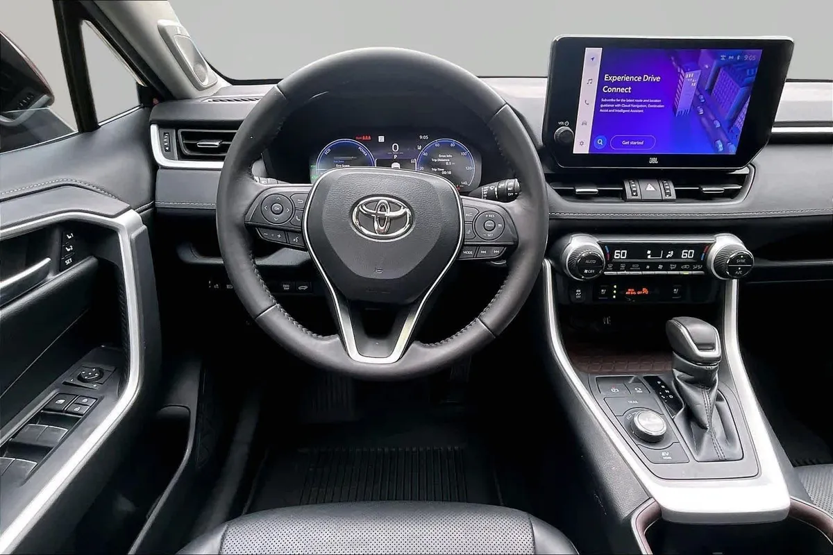 2023 Toyota RAV4 Hybrid Limited thumbnail 5