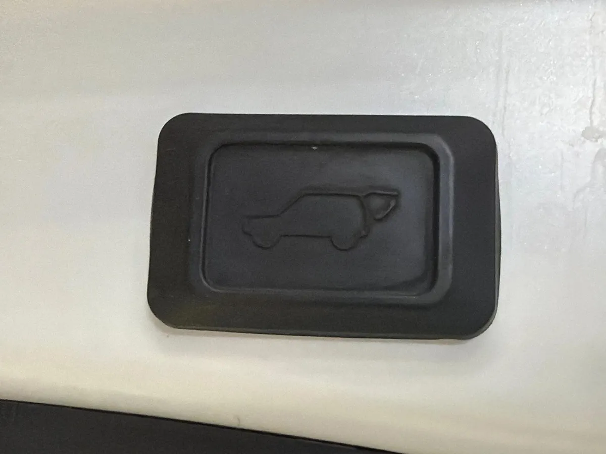 2023 Toyota RAV4 Hybrid Limited thumbnail 20