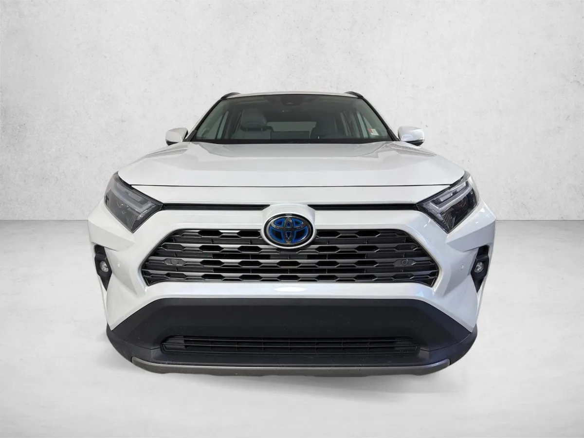 2023 Toyota RAV4 Hybrid Limited thumbnail 9
