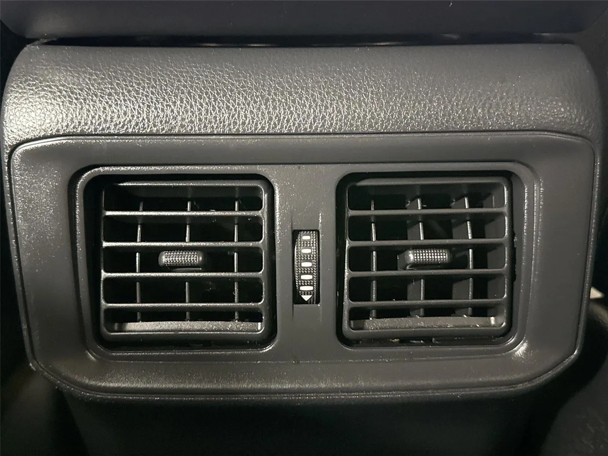 2023 Toyota RAV4 Hybrid SE thumbnail 35