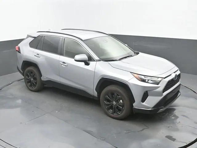 2023 Toyota RAV4 Hybrid SE thumbnail 13