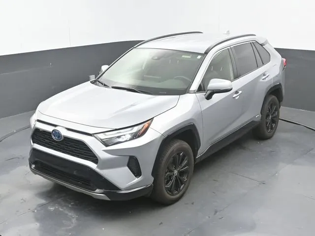 2023 Toyota RAV4 Hybrid SE thumbnail 16