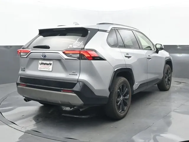 2023 Toyota RAV4 Hybrid SE thumbnail 6