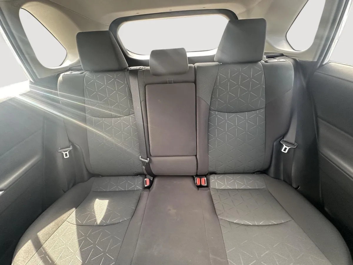2023 Toyota RAV4 Hybrid Woodland Edition thumbnail 12