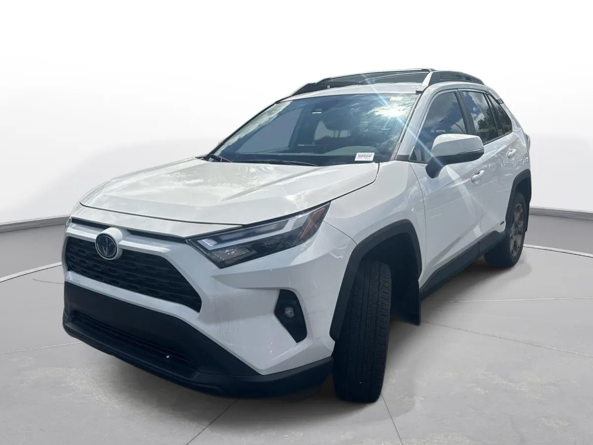 2023 Toyota RAV4 Hybrid Woodland Edition thumbnail 2