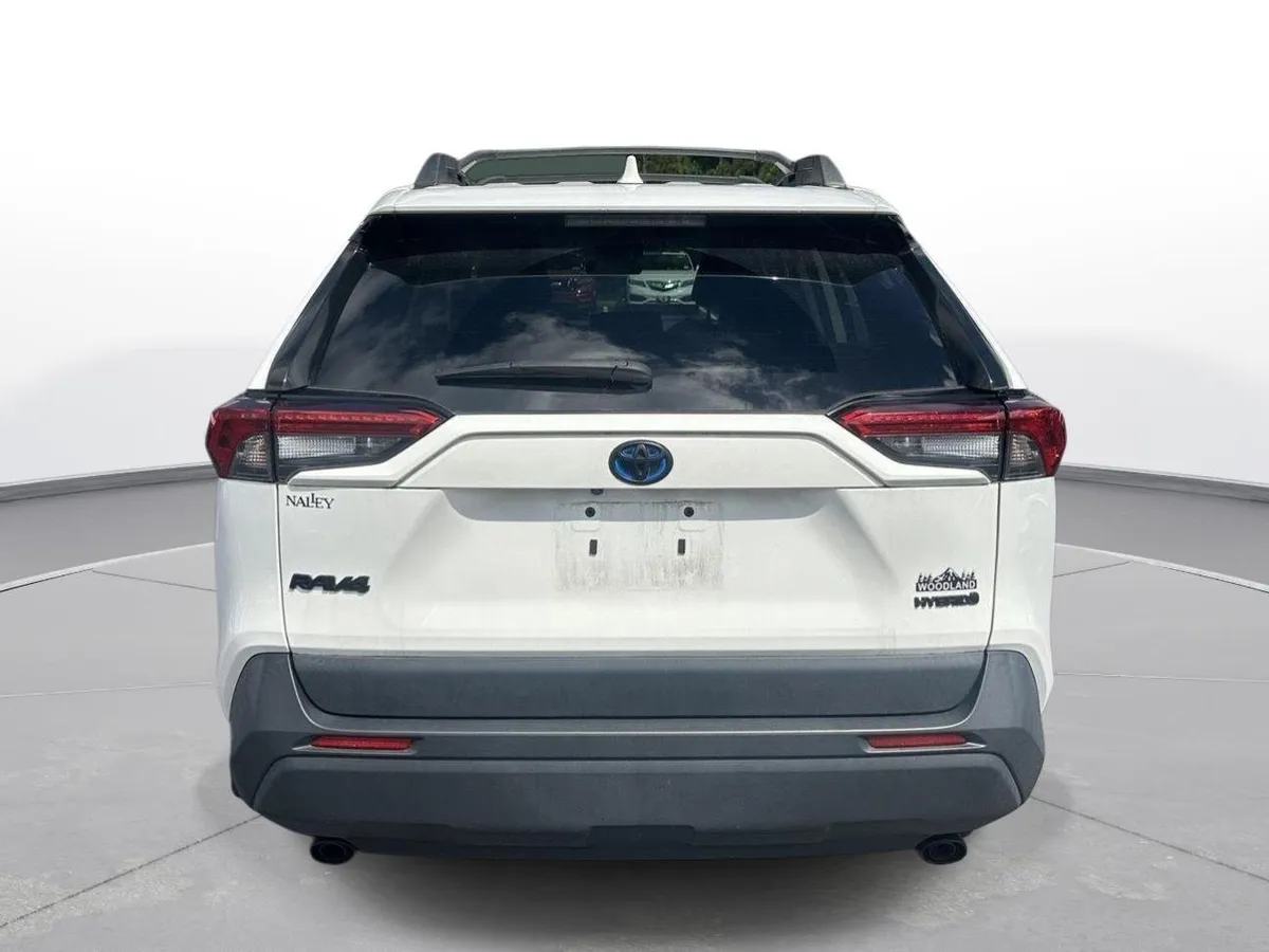 2023 Toyota RAV4 Hybrid Woodland Edition thumbnail 7