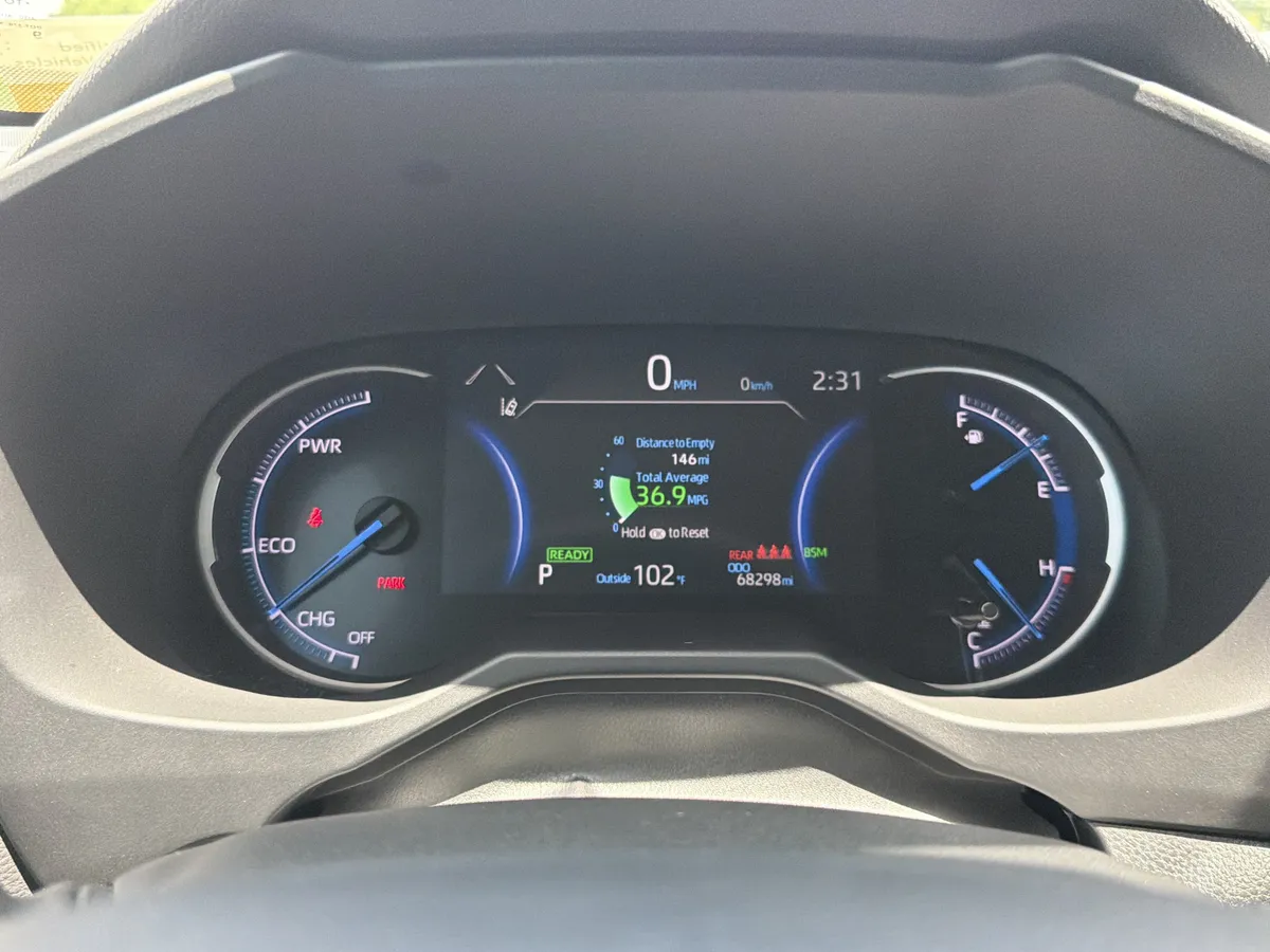 2023 Toyota RAV4 Hybrid XLE Premium thumbnail 12