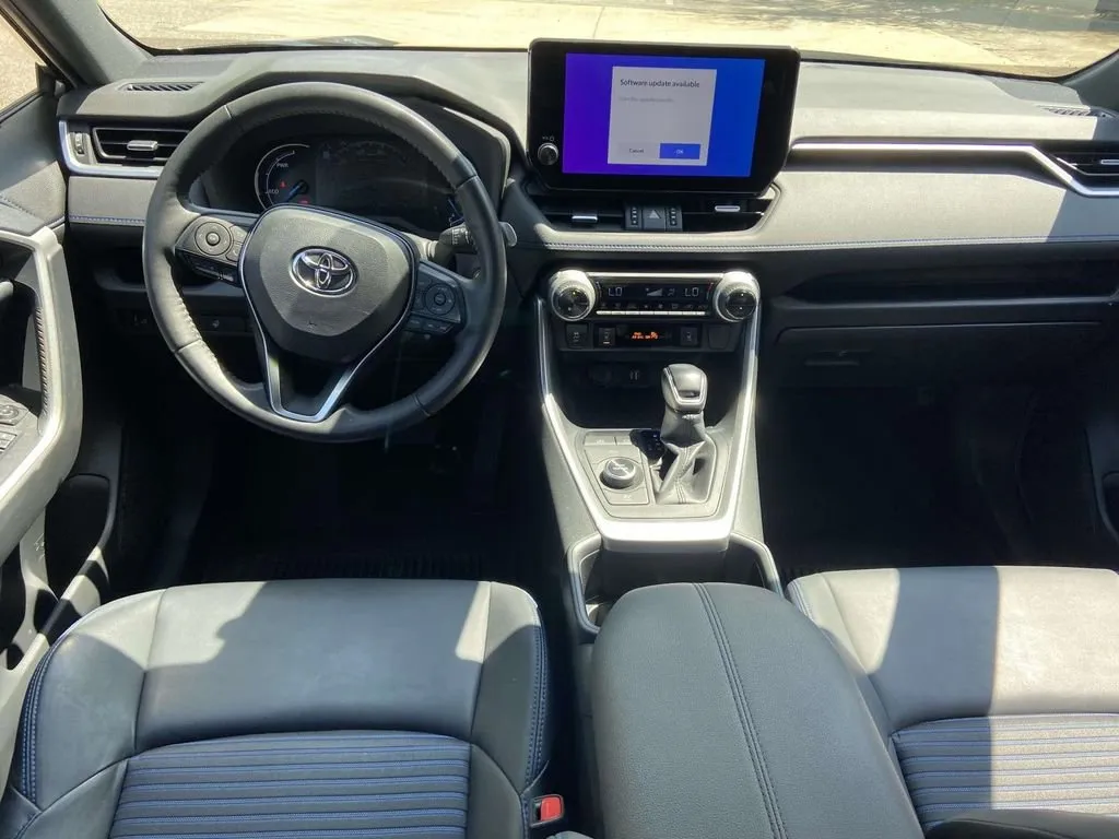 2023 Toyota RAV4 Hybrid XSE thumbnail 12