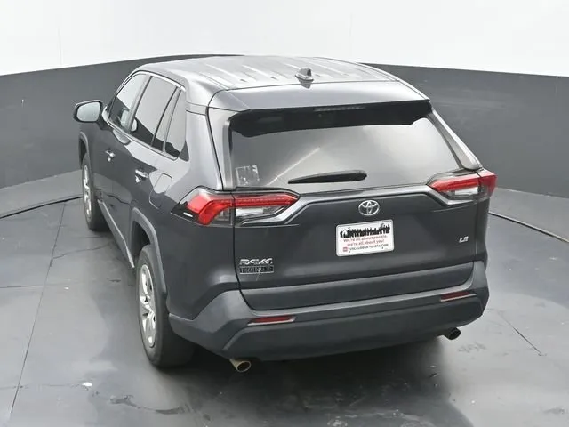 2023 Toyota RAV4 LE thumbnail 15